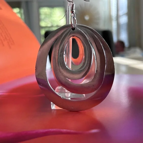 Ethereal Elegance: Italian-Designed Recycled Earrings. In stock April 10th. - Picture 3 of 4